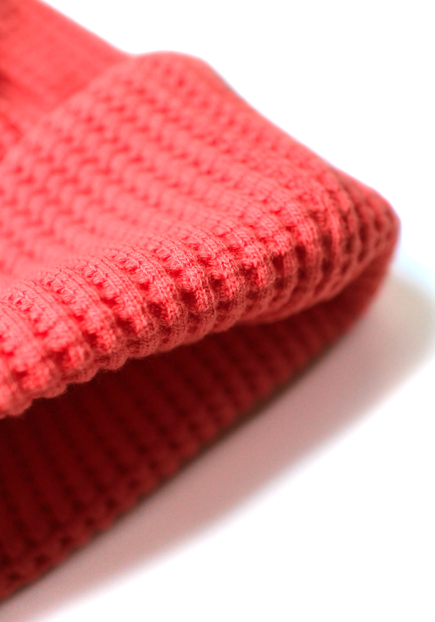 WAFFLE KNIT CAP - CLASSIC RED