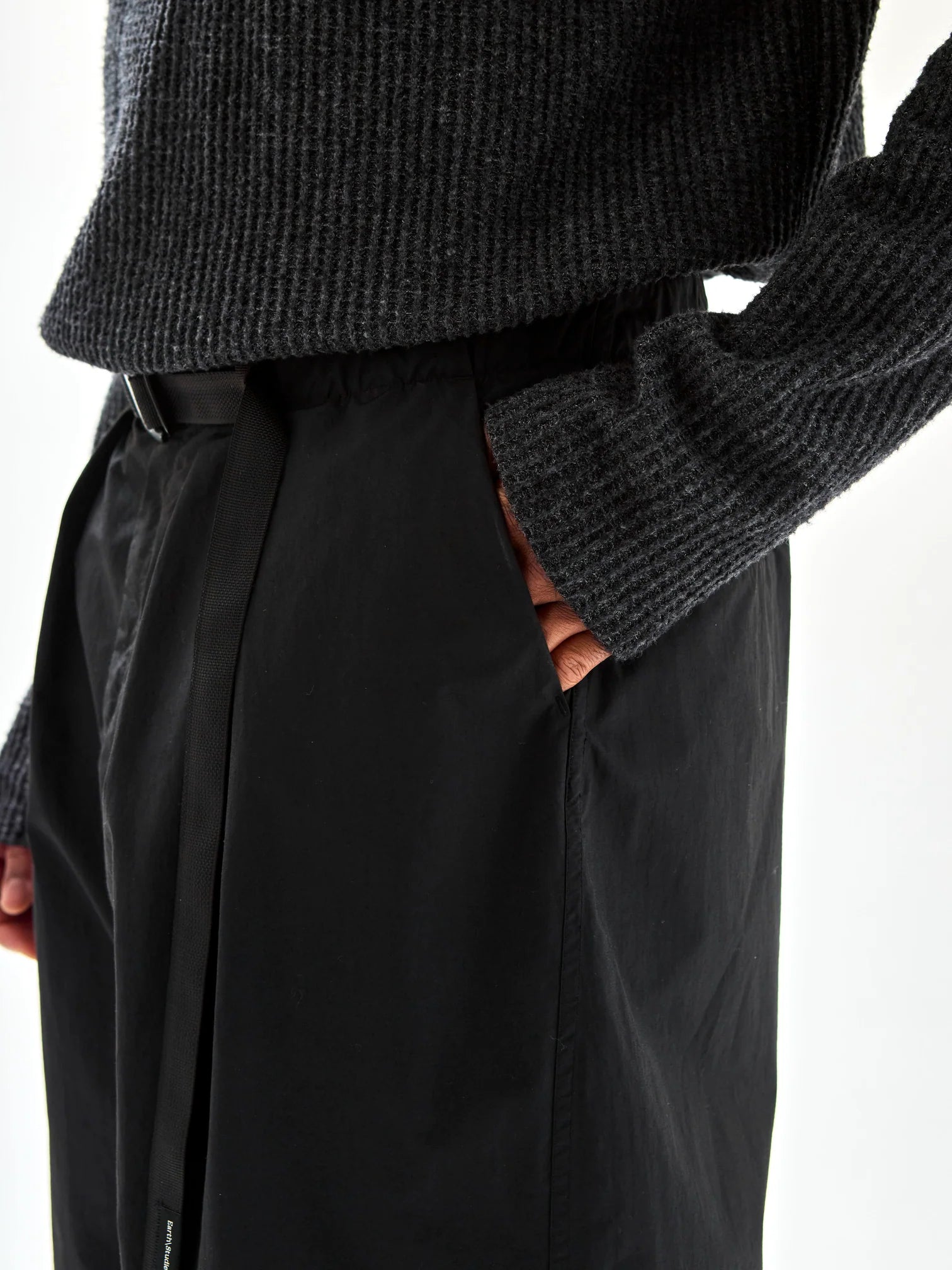 MP-111PA PLEATED TROUSER - CARBON