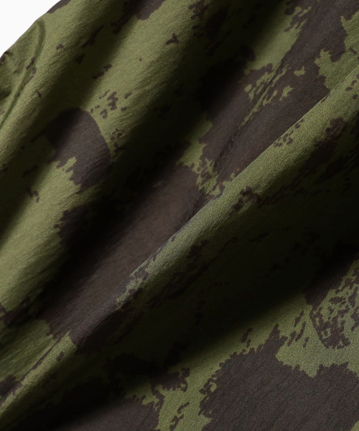 BEAMS PLUS MILITARY NYLON OVER PANTS - CAMO