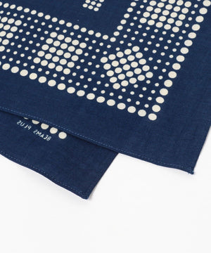 BEAMS PLUS DISCHARGE PRINTING BANDANA  - NAVY / LARGE DOTS