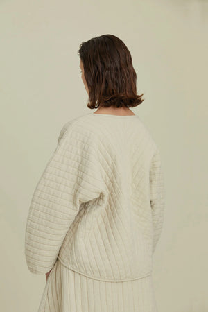 QUILTED V-NECK TOP - IVORY