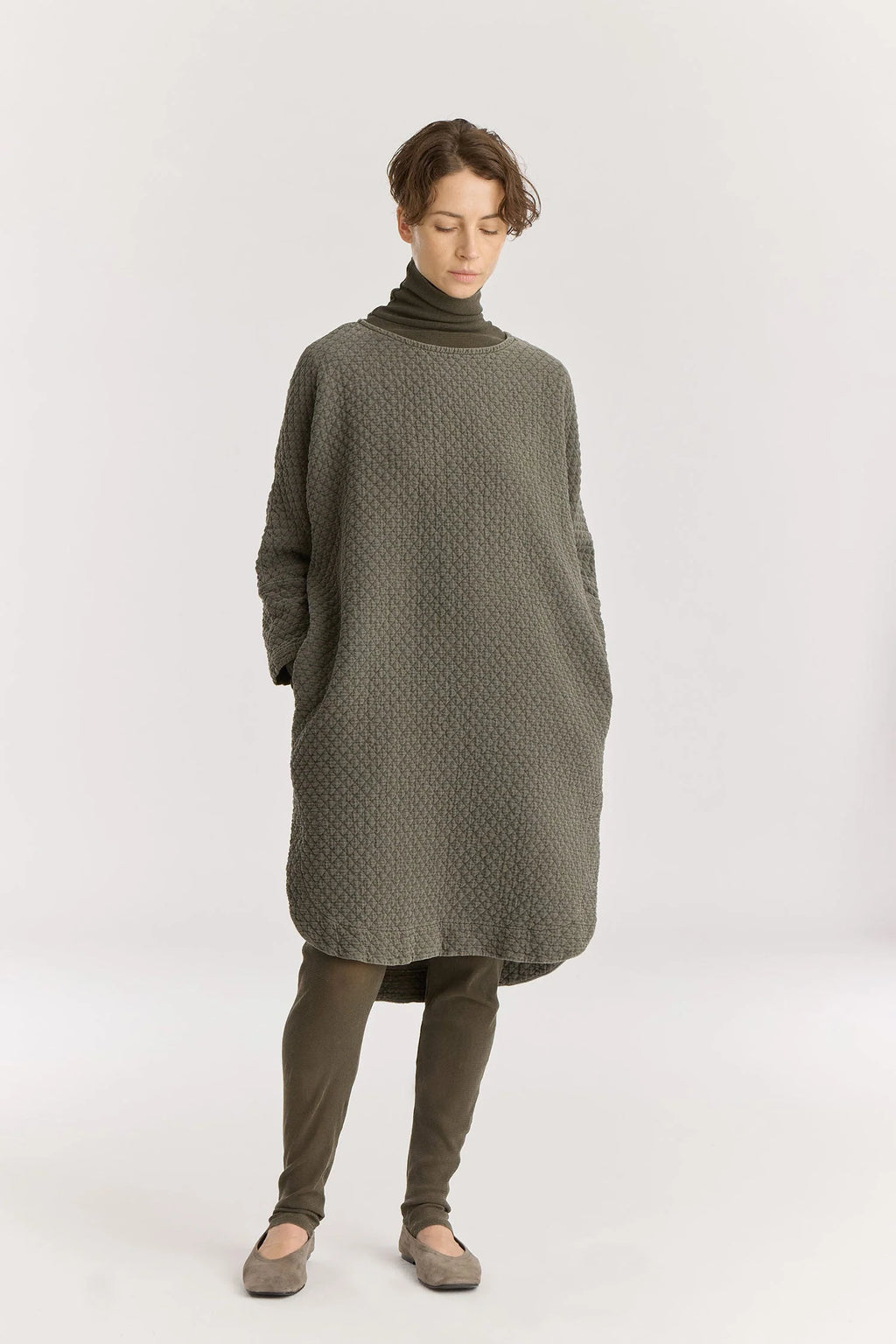DIAMOND QUILTED PAINTER DRESS - SLATE