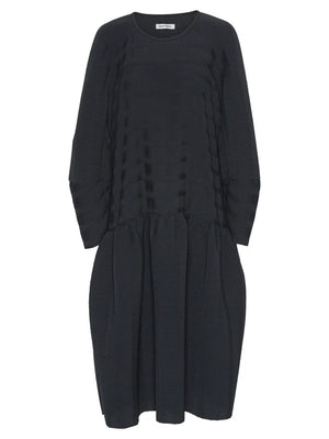 HILLY PLISSE DRESS - BLACK