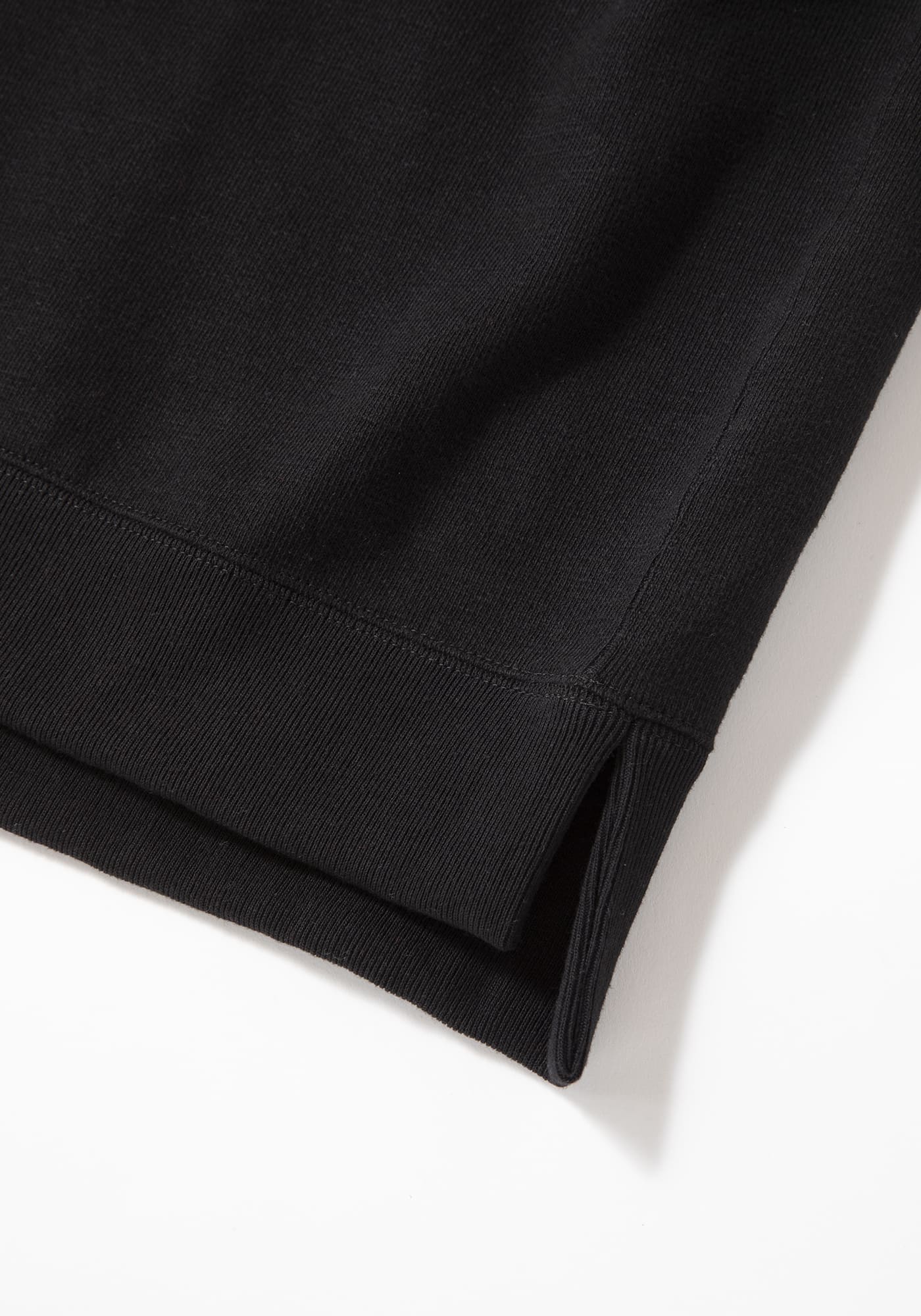 GG ARMORED CREWNECK SWEATSHIRT - BLACK