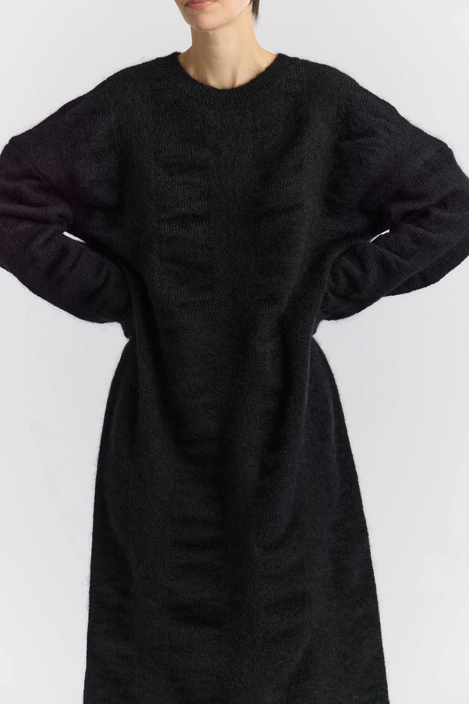 WATERFALL KNIT DRESS - BLACK