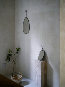 WOVEN PEBBLE MIRROR LARGE - BLACK