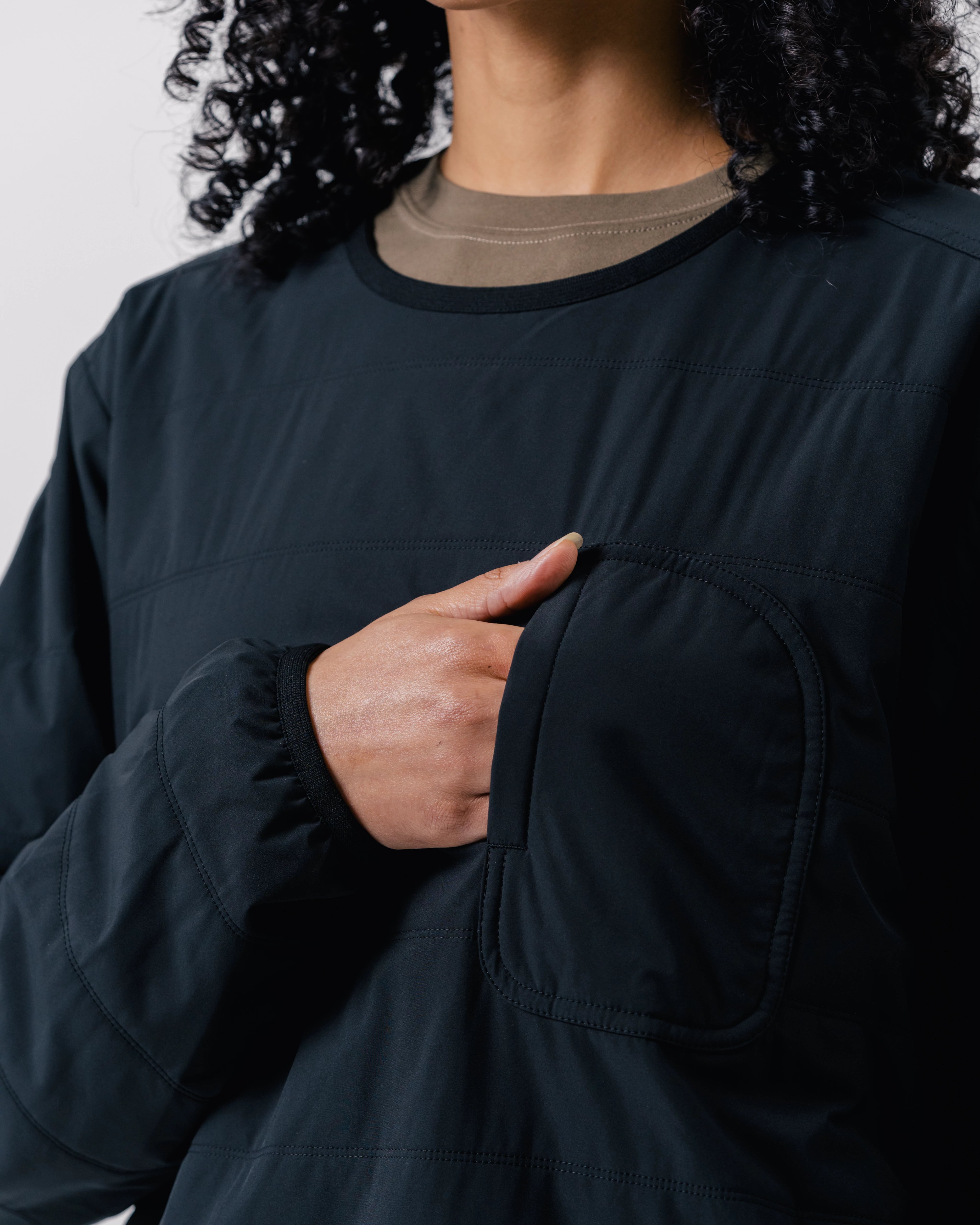 FLEXIBLE INSULATED PULLOVER - BLACK