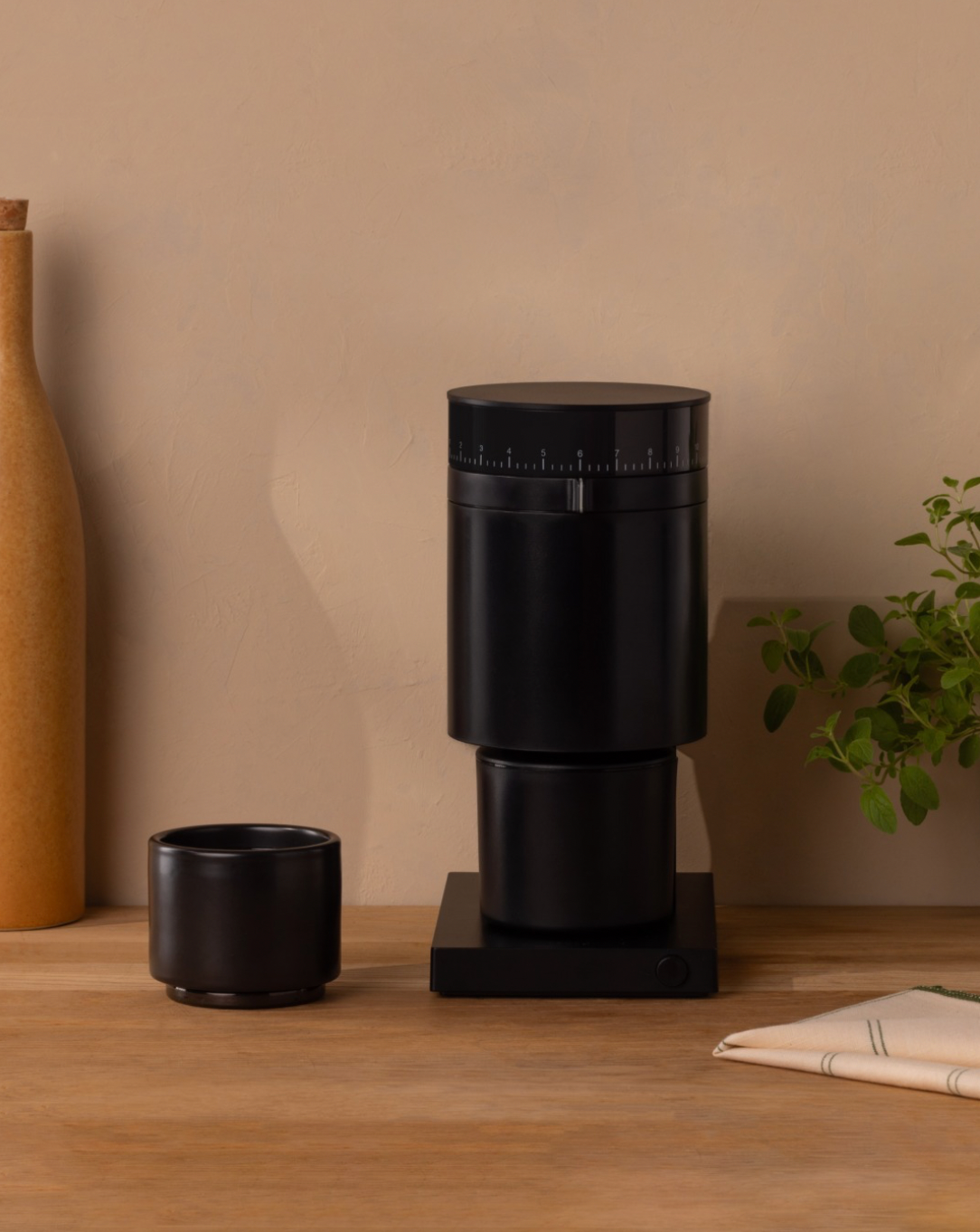 OPUS CONICAL BURR GRINDER - MATTE BLACK