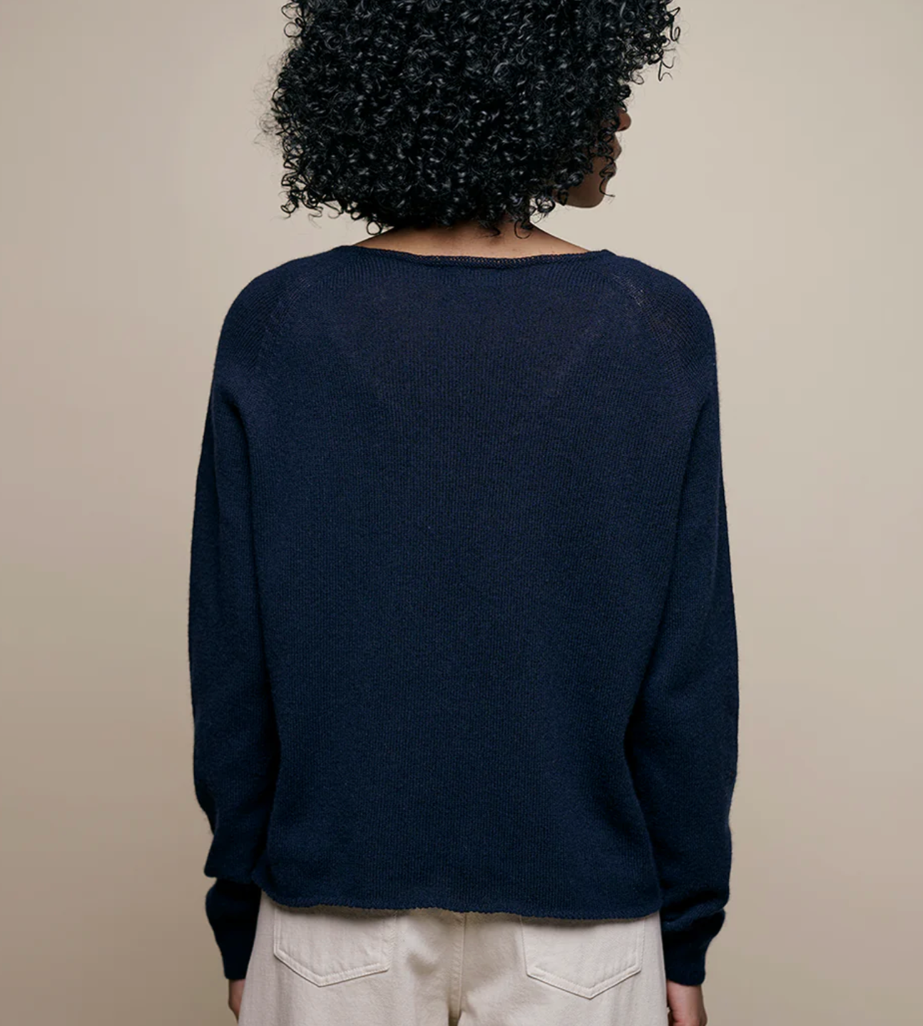 LIGHTWEIGHT MERINO WOOL-CASHMERE-SILK RAGLAN SWEATER - DARK NAVY