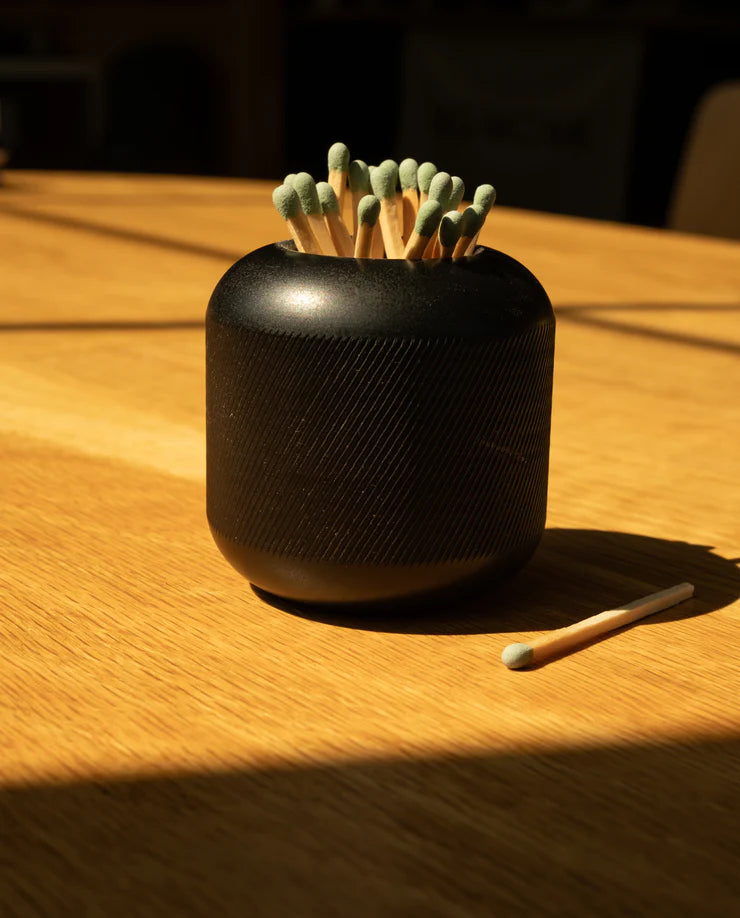 MATCH STRIKER - BLACK