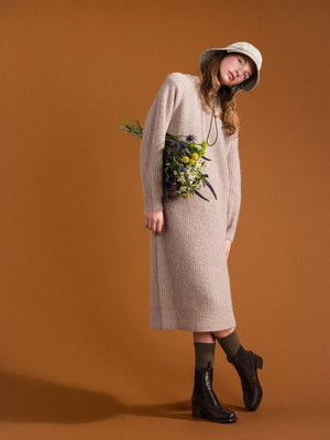 ROCH RIBBED SWEATER DRESS - PEBBLE
