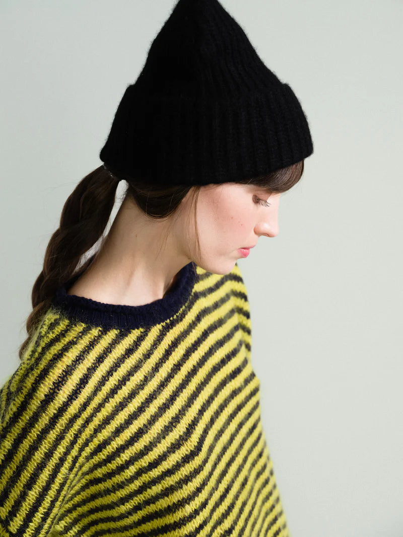 CASHMERE RIBBED BEANIE - BLACK