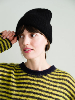 CASHMERE RIBBED BEANIE - BLACK