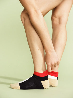 HALF & HALF SPORTY GRIP ANKLE SOCK - BLACK