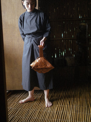 KAPITAN BASKET WEAVE BAG - CHESNUT