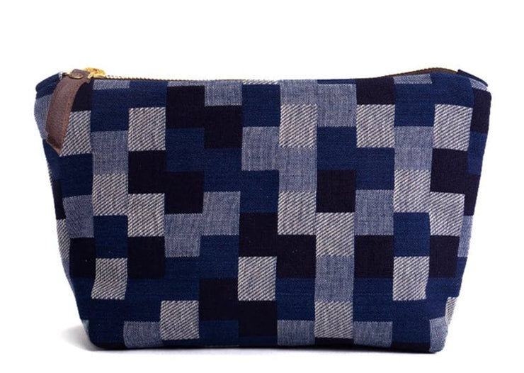 STAND-UP POUCH - BLUE PATCHWORK