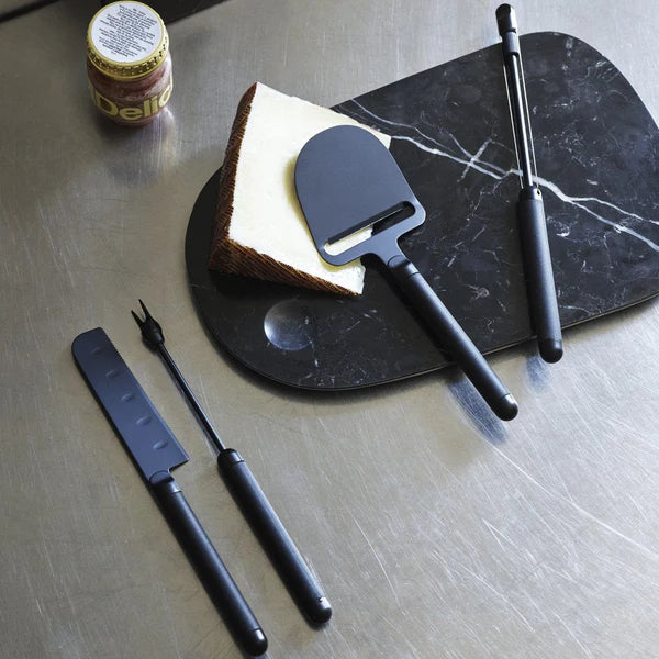 PEBBLE CHEESE BOARD - LARGE - BLACK MARBLE